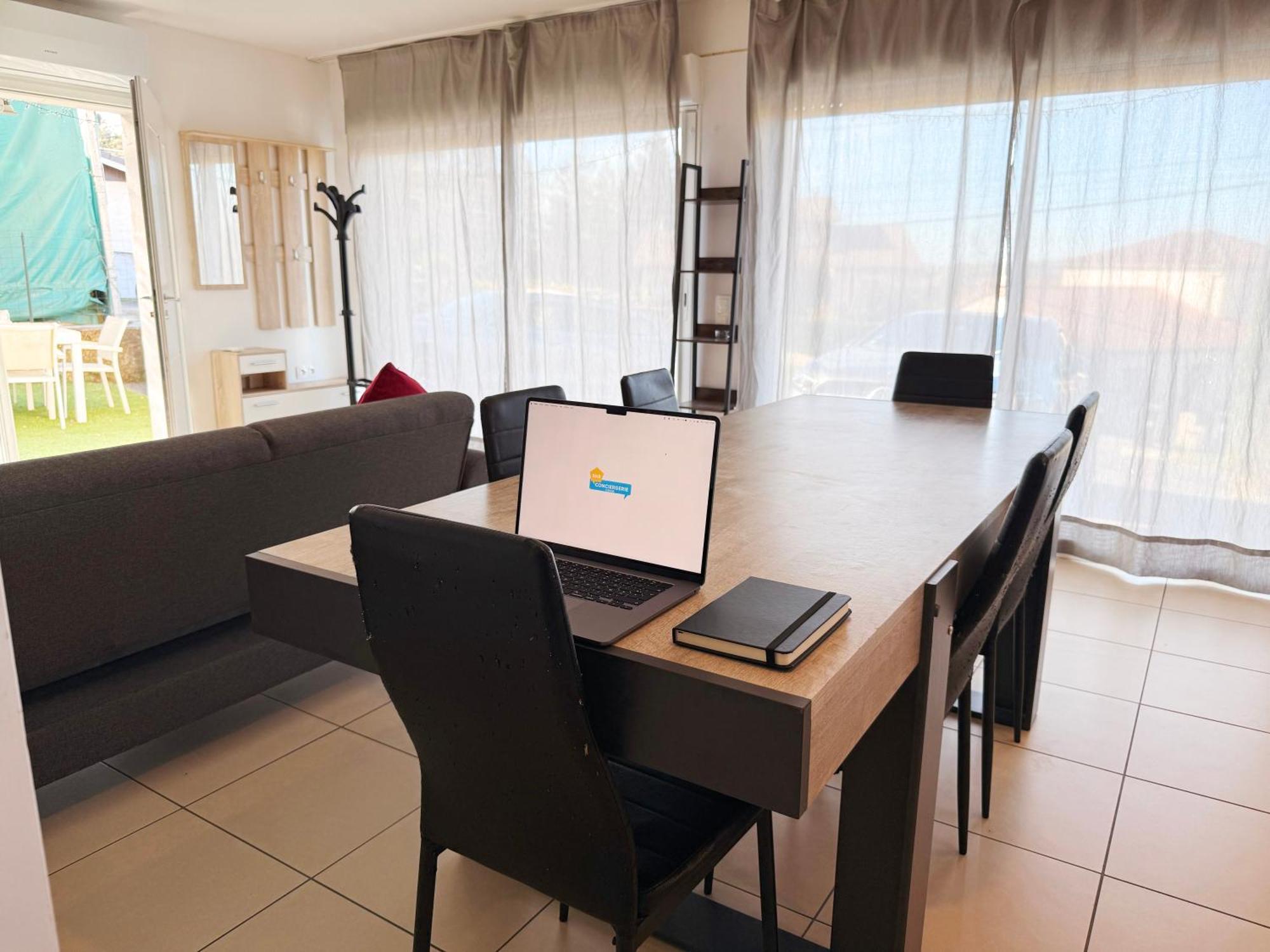 L'Echappee Viennoise Apartment Виен Екстериор снимка